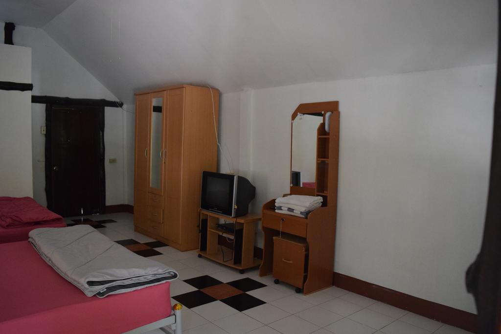 Ban Sabai Sabai Guest House Kanchanaburi Chambre photo