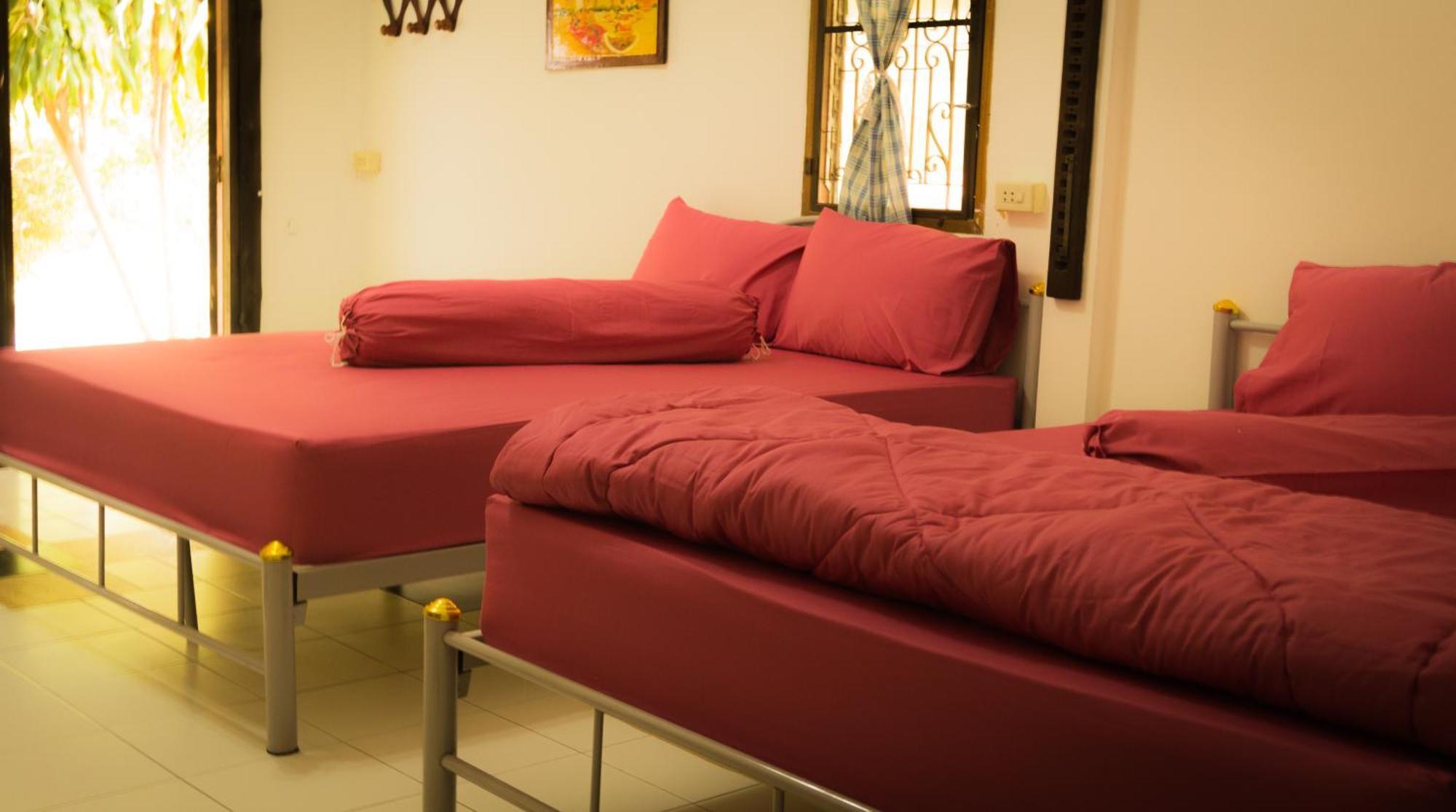 Ban Sabai Sabai Guest House Kanchanaburi Chambre photo