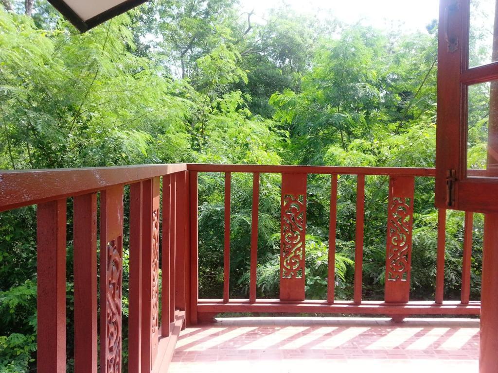 Ban Sabai Sabai Guest House Kanchanaburi Chambre photo